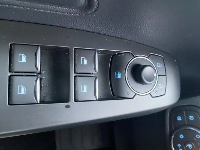 Ford Focus Cool & Connect Wagon