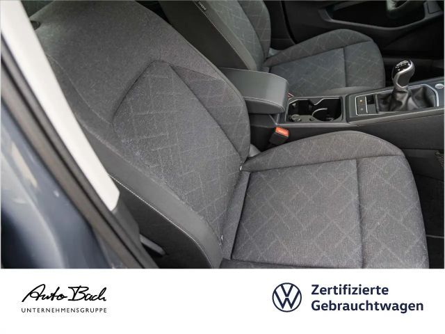 Volkswagen Golf 1.5 TSI Golf VIII Life