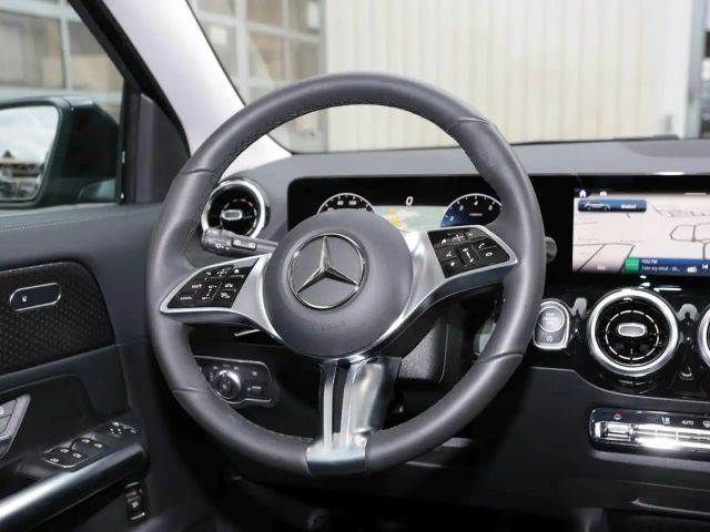Mercedes-Benz GLA 180 Progressive