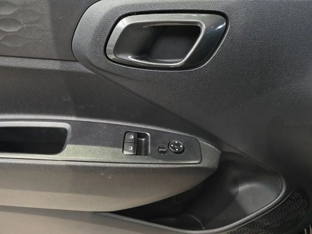 Hyundai i10 1.0 2WD Trend