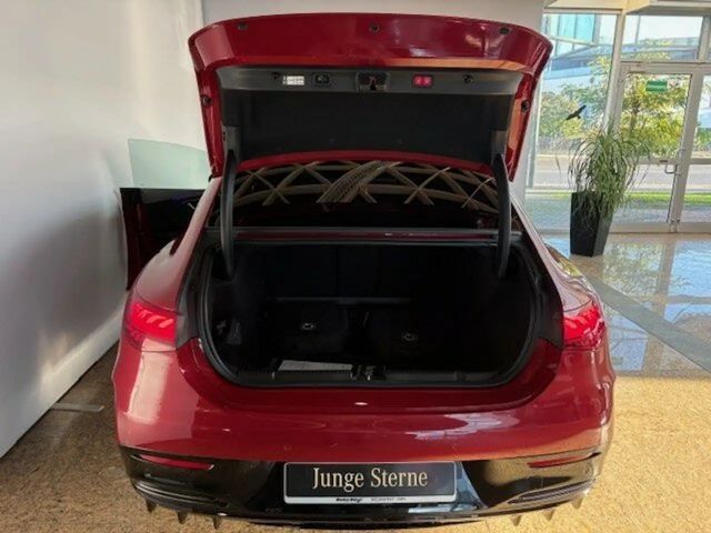 Mercedes-Benz EQE 300 Premium Sedan