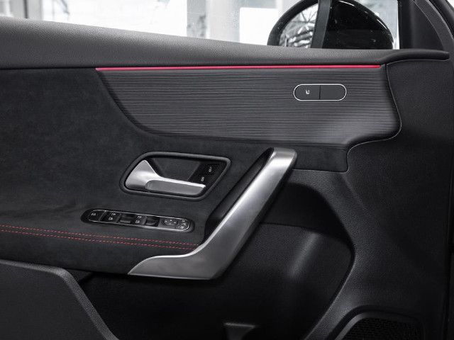 Mercedes-Benz A 200 A 200 d