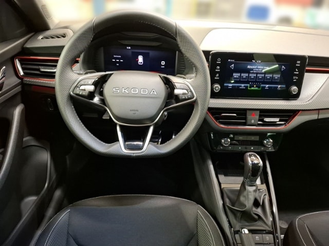 Skoda Scala 1,5 DSG MATRIX PANO EL-HK RFK 18Z SHZ