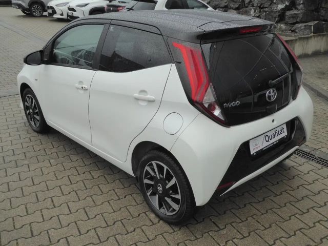 Toyota Aygo Hatchback X-final