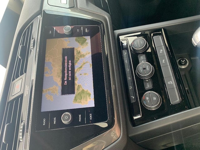 Volkswagen Touran 1.5 TSI DSG R-Line