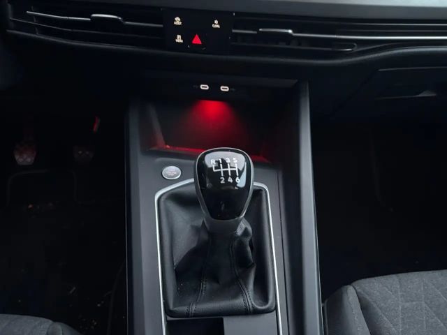 Volkswagen Golf Life Plus