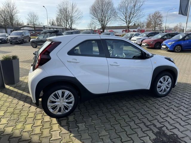 Toyota Aygo X Hatchback Play X-play