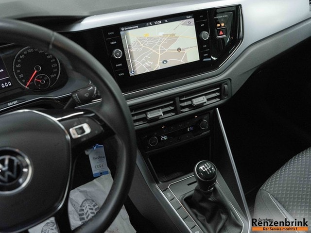 Volkswagen Polo Polo Active TSI Navi ParkPilot Sitzheizg. Sitzk...