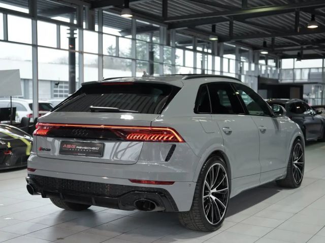 Audi RS Q8 Quattro