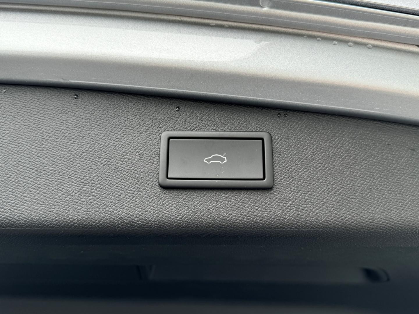 Seat Leon 1.5 eTSI DSG FR-lijn Plus Sportstourer