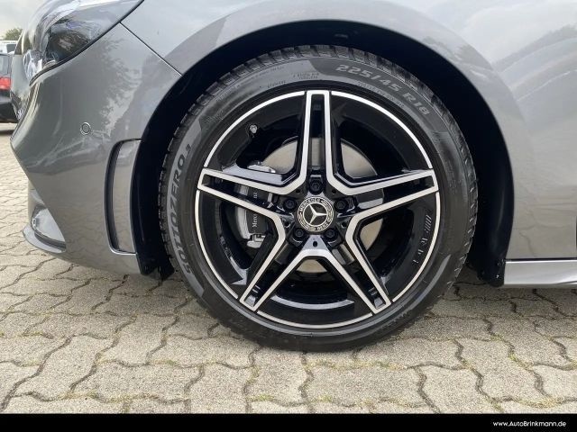 Mercedes-Benz B 200 AMG Line