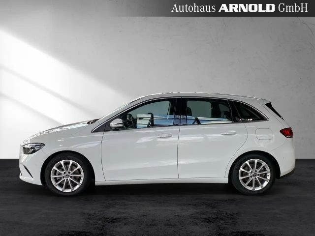 Mercedes-Benz B 200 4MATIC Progressive Sedan