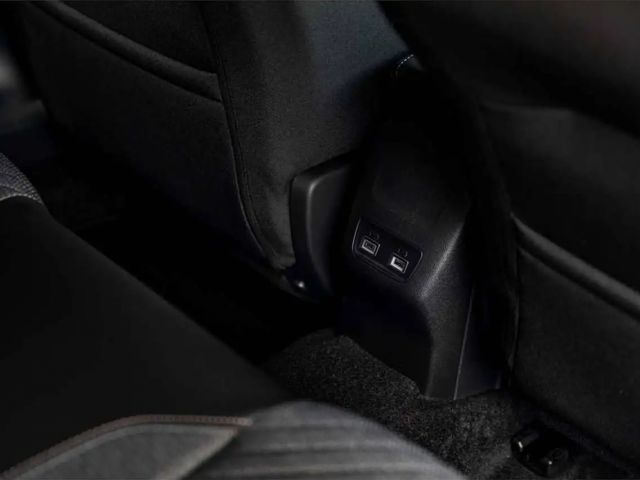 Peugeot 2008 100 PK MT | Parkeers. v&a | Airco | Cruise cont...