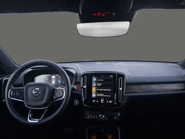 Volvo XC40 Dark Plus Recharge T5