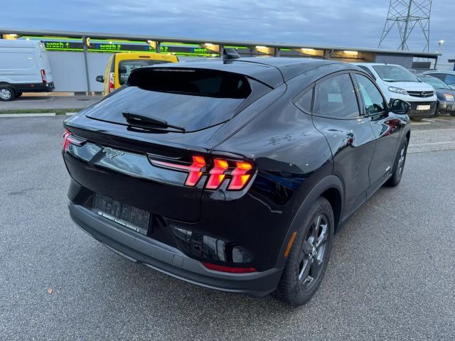Ford Mustang Mach-E Standard range