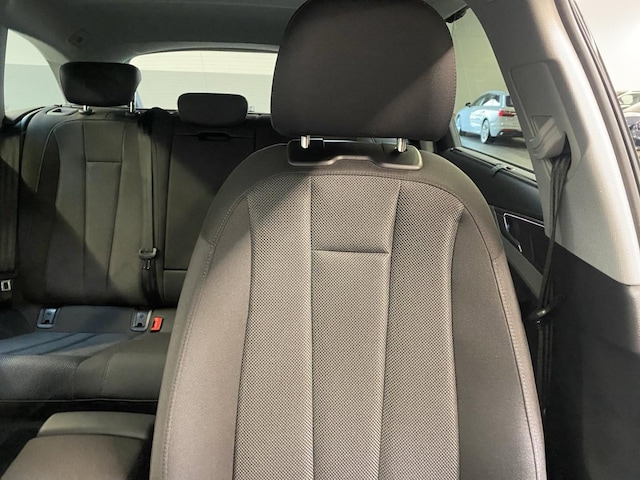 Audi A4 40 TDI Avant S-Tronic