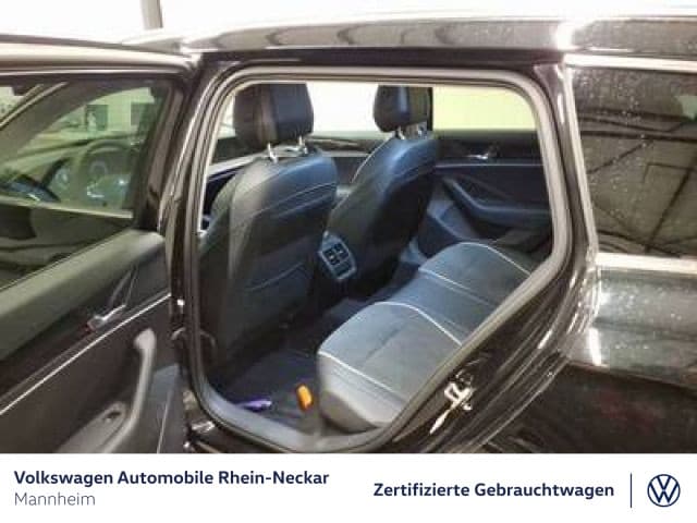 Volkswagen Passat 1.5 eTSI Business DSG Variant