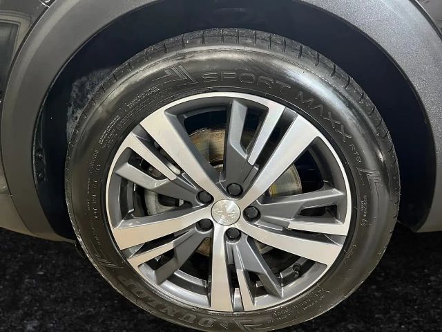 Peugeot 3008 EAT8 Hybrid