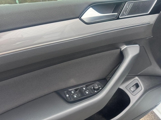 Volkswagen Passat 2.0 TSI Business DSG Variant