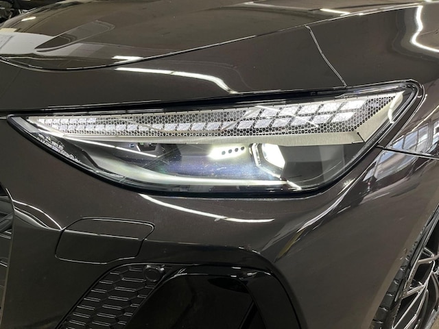 Audi A6 e-tron Quattro