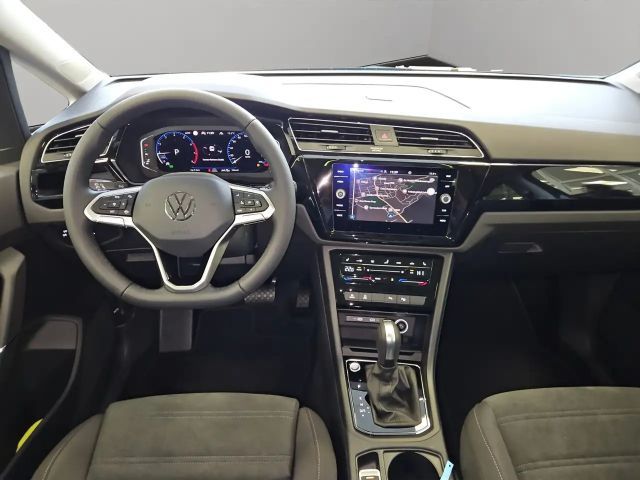 Volkswagen Touran 1.5 TSI Highline Style