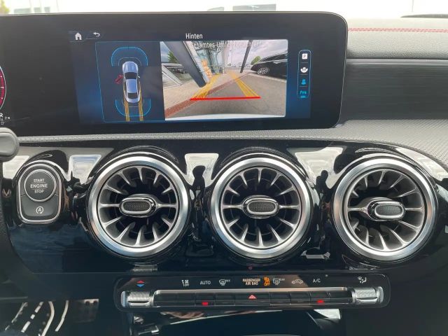 Mercedes-Benz CLA 200 AMG Line Coupé