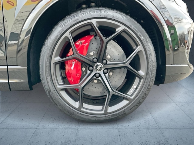 Audi RS Q8 Performance Quattro