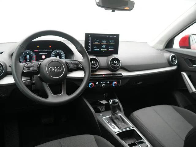 Audi Q2 advanced S-TRON LED VIRT CARPLAY AHK SHZ