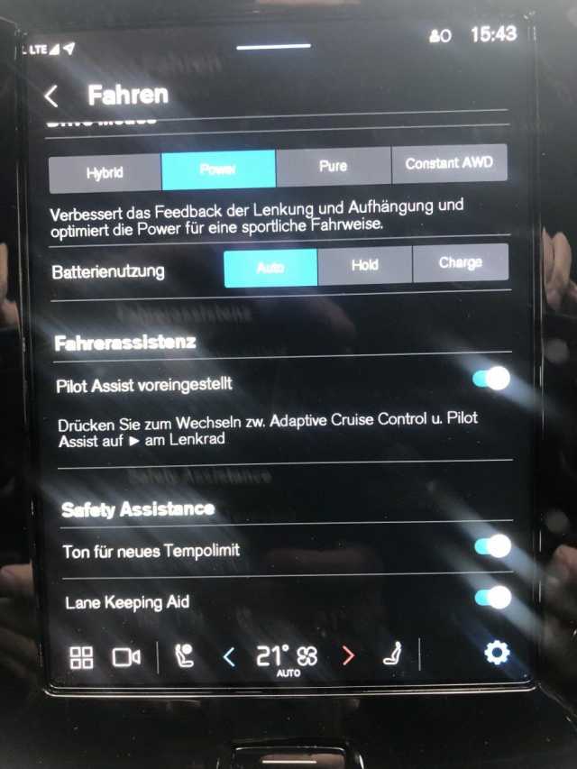 Volvo V60 AWD Dark Hybrid Plus T6