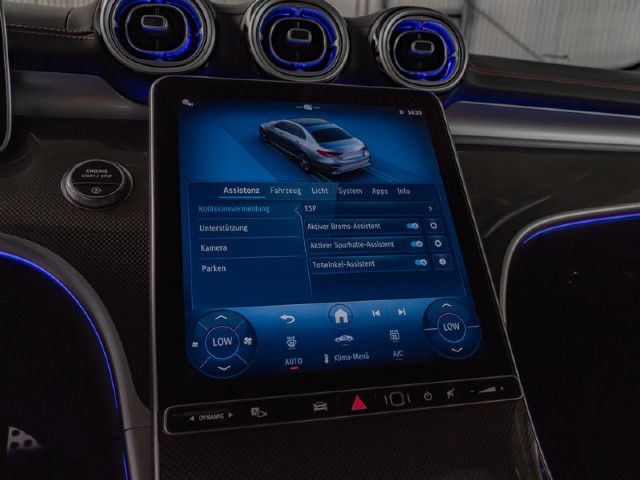 Mercedes-Benz C 200 AMG Line Sedan