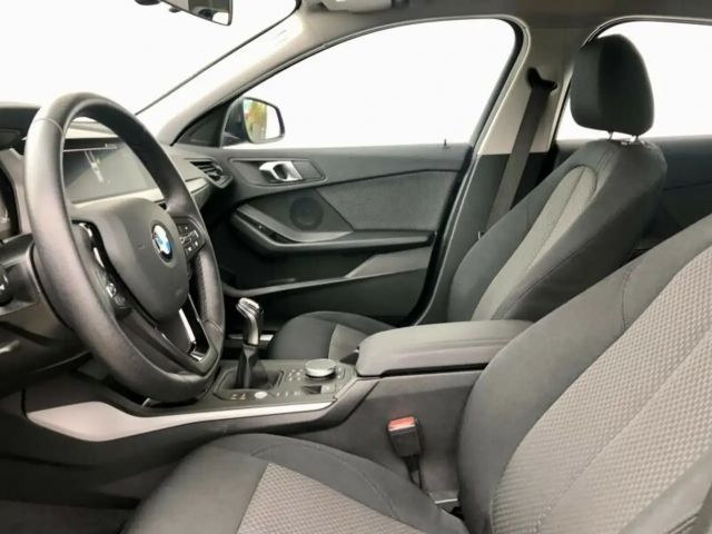 BMW 118 118i Sedan