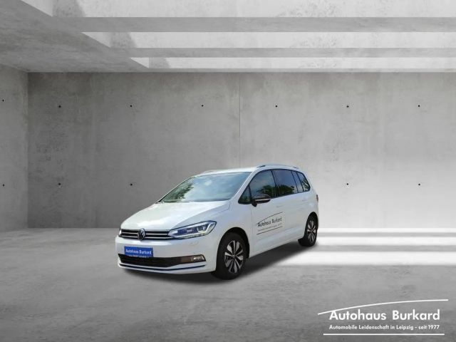 Volkswagen Touran 1.5 TSI DSG