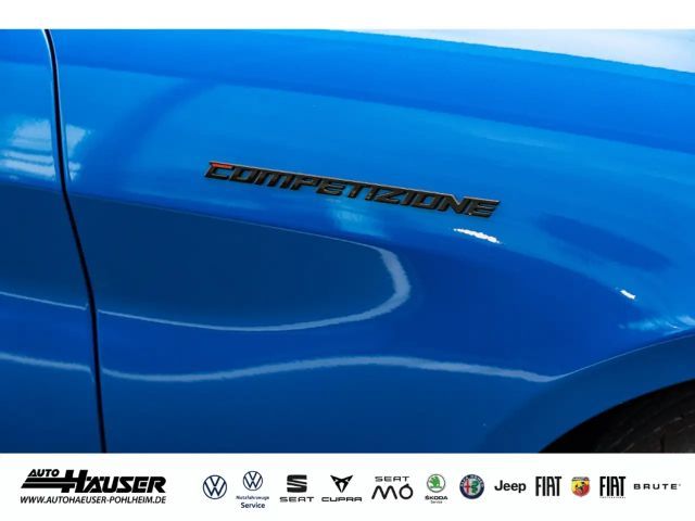 Alfa Romeo Giulia AT8 Q4 Turbo