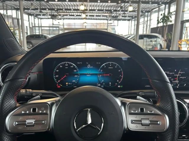 Mercedes-Benz A 200 AMG Line