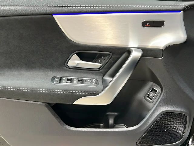 Mercedes-Benz CLA 200 AMG Line Coupé