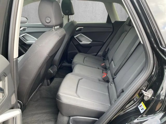 Audi Q3 35 TFSI S-Tronic