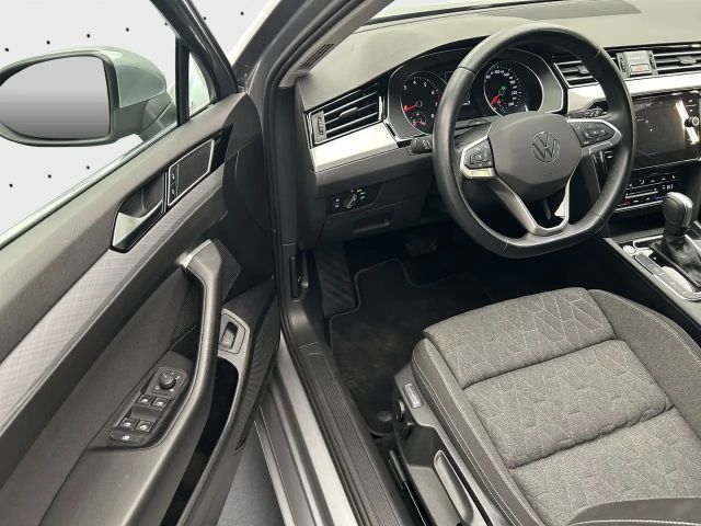 Volkswagen Passat 1.5 TSI Business DSG Variant