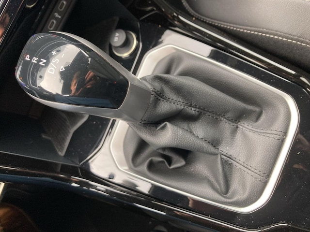 Volkswagen T-Roc 1.5 TSI DSG R-Line