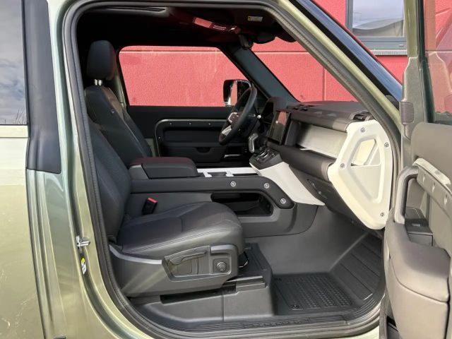 Land Rover Defender 3.0 90 D200 S