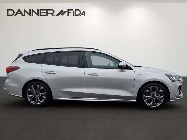 Ford Focus 125PS Benzin/Schaltgetriebe Traveller 1,0 EcoBo...