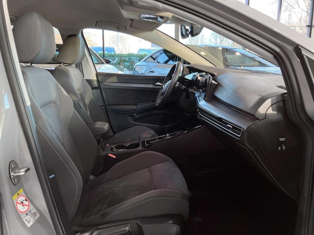 Volkswagen Golf 1.5 eTSI DSG Golf VIII Style