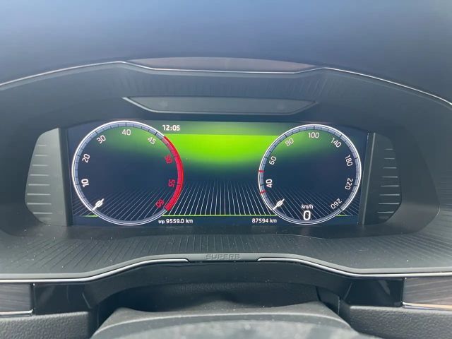 Skoda Superb 2.0 TDI Combi Style Style