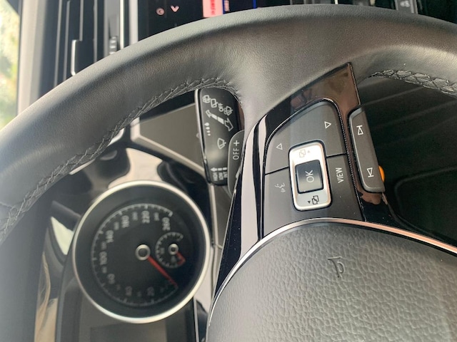 Volkswagen Touran 1.5 TSI DSG R-Line