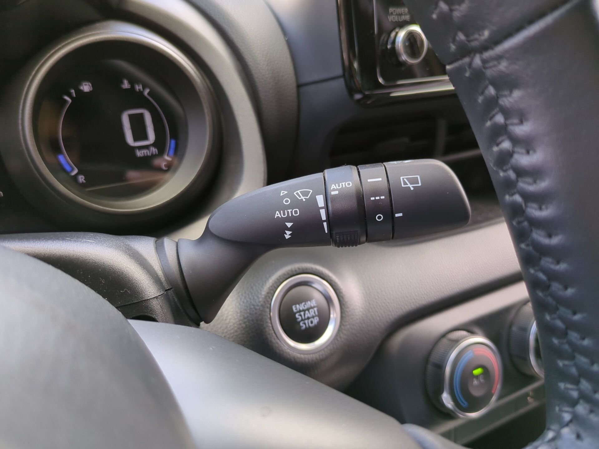 Toyota Yaris 5-deurs Basis Club Comfort