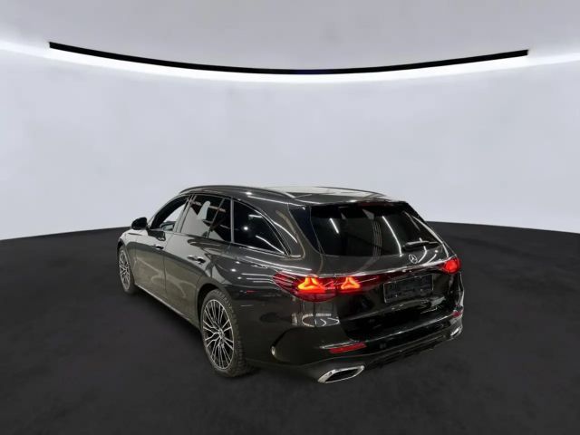 Mercedes-Benz E 220 AMG Line E 220 d Estate