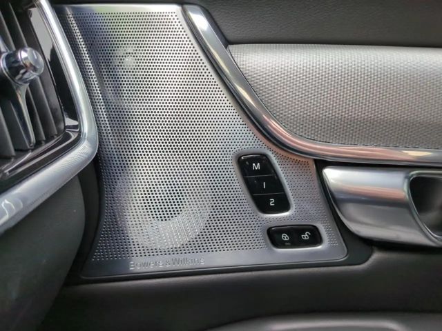 Volvo V90 R-Design Recharge T6