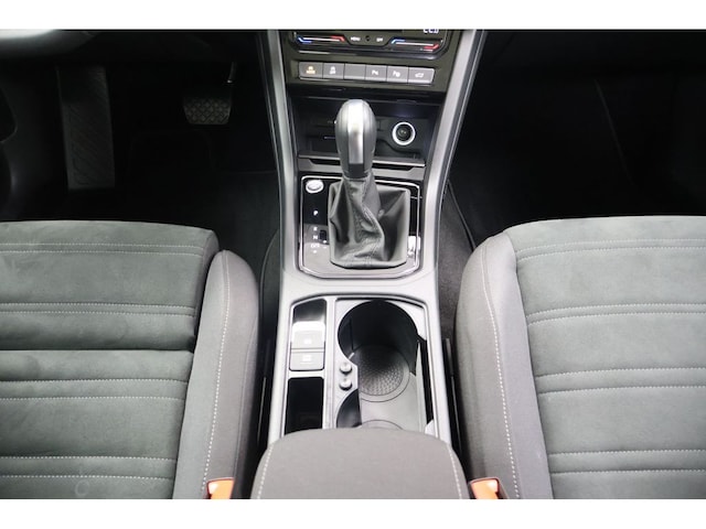 Volkswagen Touran 1.5 TSI DSG R-Line