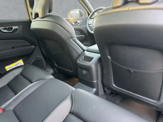 Volvo XC60 Dark Plus T6