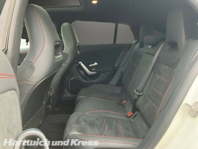 Mercedes-Benz CLA 180 AMG Line Shooting Brake