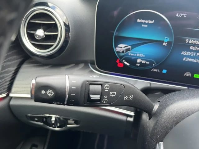 Mercedes-Benz E 200 AVANTGARDE Estate